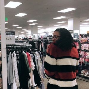 Meet your Posher, Makaula